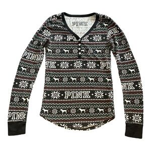 PINK BY VS women's christmas themed graphic waffleknit top, size XS.